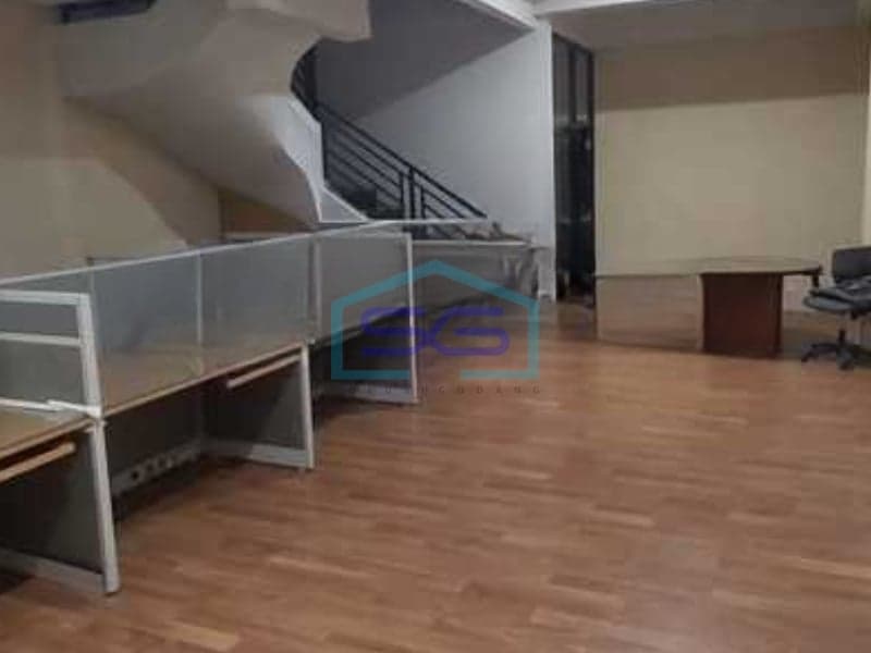 For Sale: Commercial Shop House, Land Area 102 sqm, Located in Kelapa Gading, North Jakarta