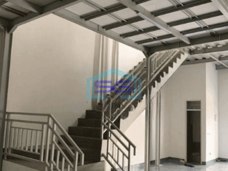Disewakan Gudang Plus Kantor di Daan Mogot Jakarta Barat Luas Tanah  180 m²