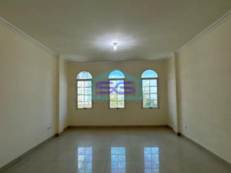 Dijual Ruko Sentra Niaga Green Lake Jakarta Barat Luas Bangunan 200m2