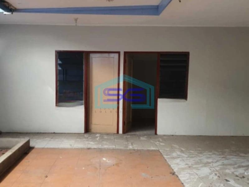 Disewakan Ruko Tengah Kota Daerah Depok Luas Bangunan 420 m²