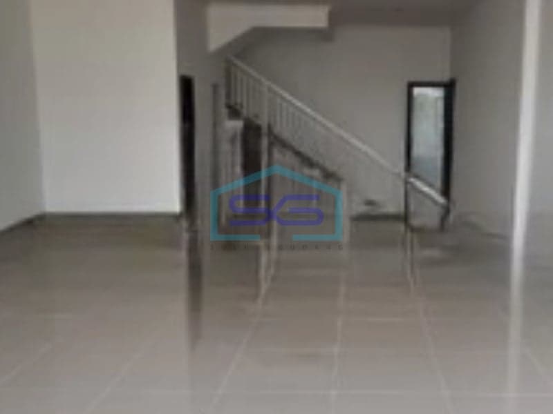 Warehouse with Office for Sale, Land Area 864 m², Located in Legok, Tangerang