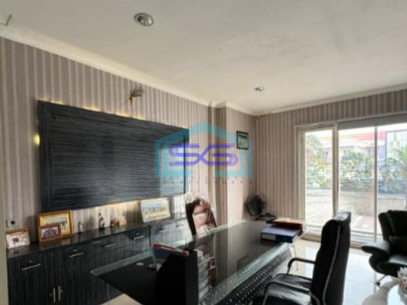 Dijual Ruko Luas Bangunan 250 m² Lokasi Strategis di Harapan Indah Bekasi