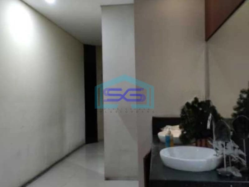 Disewakan Ruko 3 Lantai Luas Bangunan  250 m² Lokasi Badung Bali