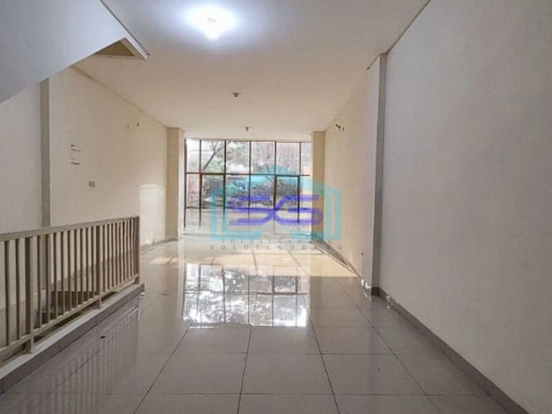 Dijual Ruko Green Lake City Hadap Jalan Luas Bangunan 200m2 Jakarta Barat