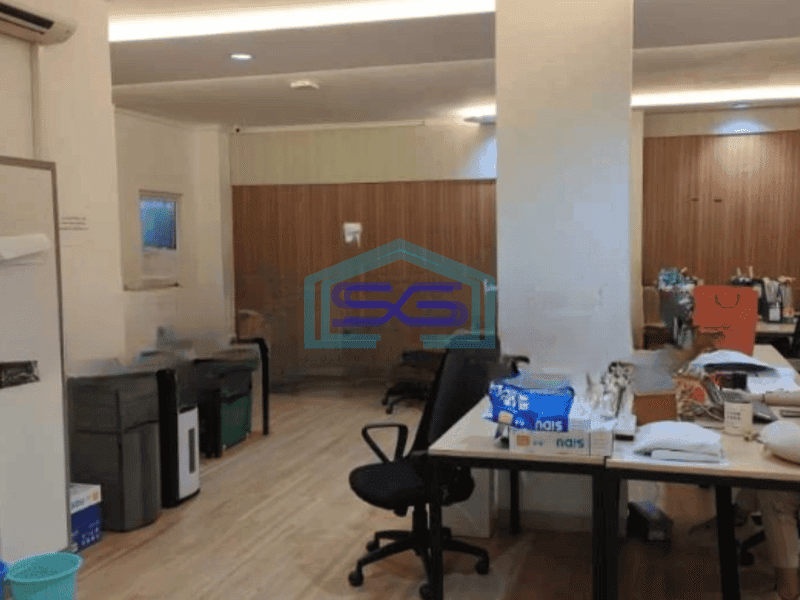 Disewakan Ruko Luas Bangunan  975 m² di Tanah Abang Jakarta Pusat