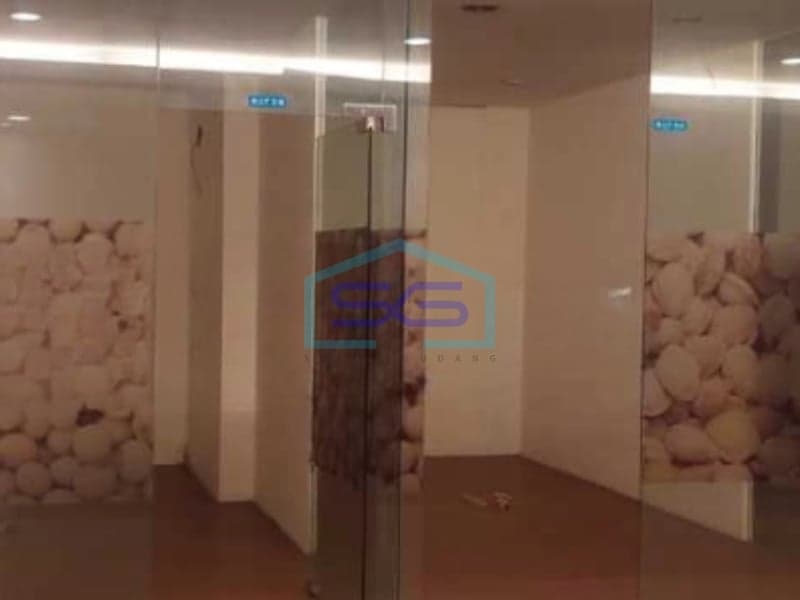Disewakan Ruko Luas Bangunan 773 m² Lokasi Strategis di Surakarta