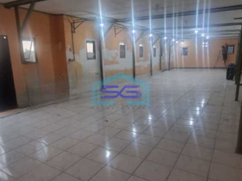 Disewakan Ruko Luas Bangunan  1250 m² Lokasi Strategis di Tangerang