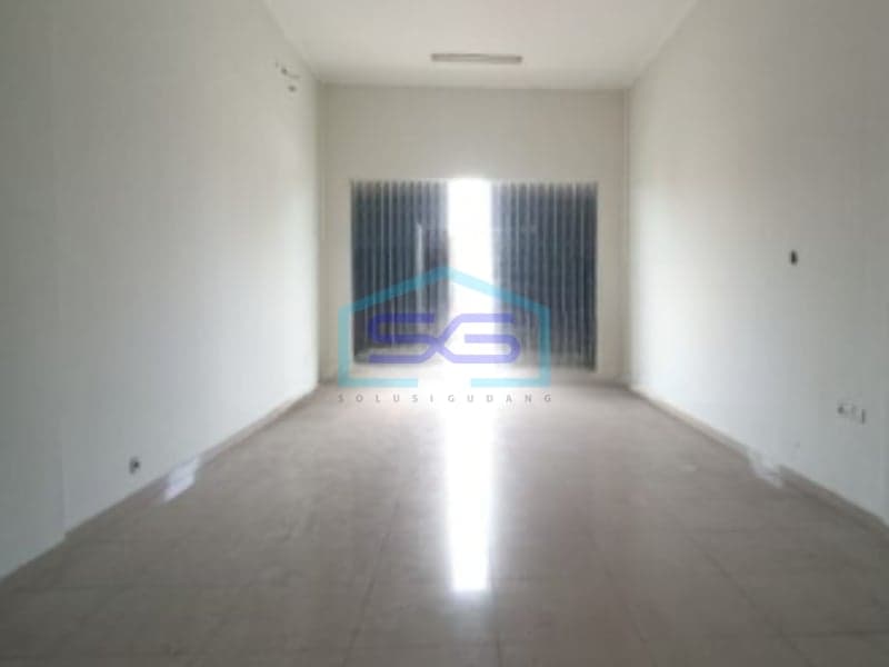 Dijual Ruko Luas Bangunan 320 m² Lokasi di Tangerang Banten