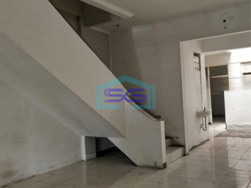 Disewakan Ruko Luas Bangunan  120 m² Lokasi Strategis di Bandung