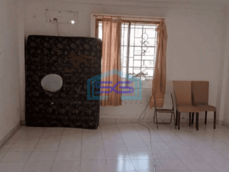 Disewakan Ruko Pik 1 Jakarta Utara LB 225m2 Semi Furnish Siap Pakai