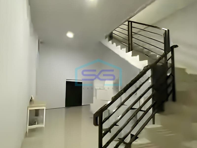 Disewakan Ruko di Pluit Jakarta Utara Luas Bangunan 505 m²
