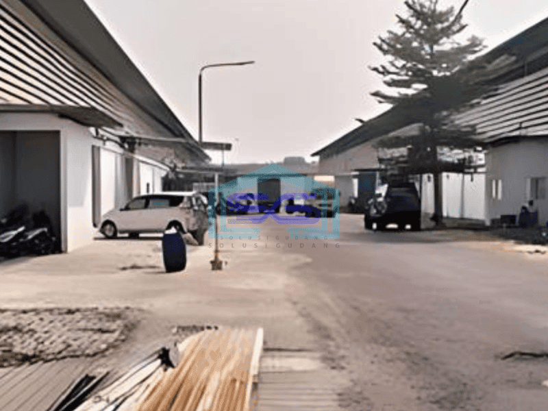 Disewa Gudang Bagus LB 1500 m² di Jl Raya Tangerang Kota