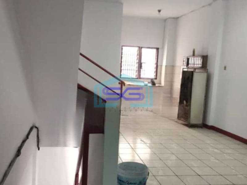 Dijual Ruko Siap Huni Lokasi Bebas Banjir di Jkaarta Barat Luas Tanah  670 m²