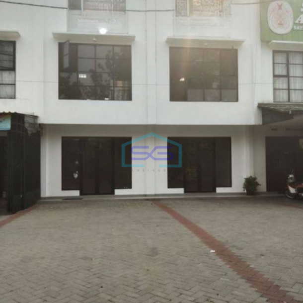Dijual Ruko Baru 2,5 Lantai Parkiran Luas Jagakarsa Jakarta Selatan LB 135m2-1