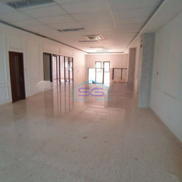Disewakan Kantor 4 Lantai di Kondisi Bangunan Bagus Sekali LB 700m2 Jakarta Selatan-2