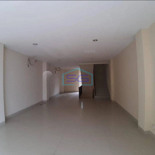 Disewakan Ruko 4 Lantai Semi Furnished Bulungan Blok M Jakarta Selatan-3