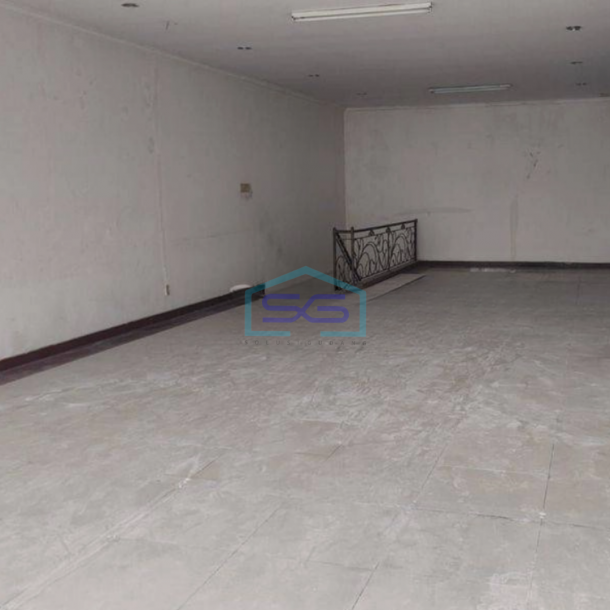 Disewakan Ruko 3 Lantai  LB 276m2 Parkiran 4 Mobil Kemang Jakarta Selatan-2