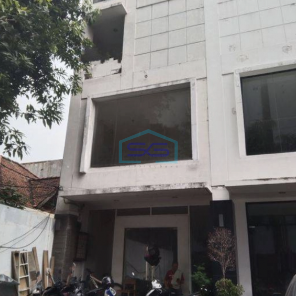 Disewakan Ruko 4 Lantai LT 350m2 Bulungan Blok M Jakarta Selatan-1