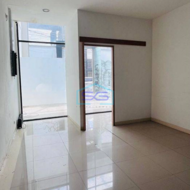 Disewakan Gedung di Jakarta Selatan Luas 374m2-3