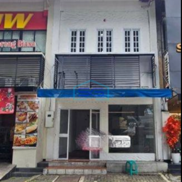 Disewakan Ruko di Kemang Jakarta Selatan di Pinggir Jalan Raya-1