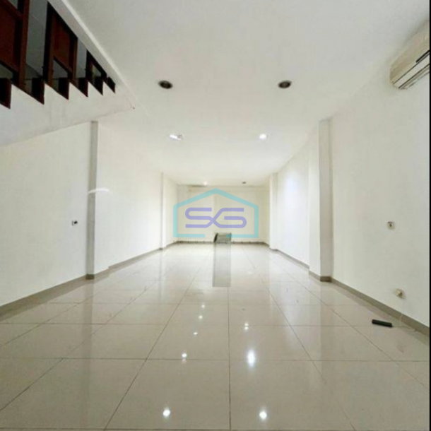 Disewakan Ruko 4 Lantai Daerah Barito Kebayoran Baru Jakarta Selatan-3