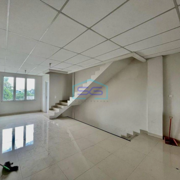 Dijual Ruko Cantik 4 Lantai LB 342m2 Bangka Kemang Jakarta Selatan di Pinggir Jalan Raya-3