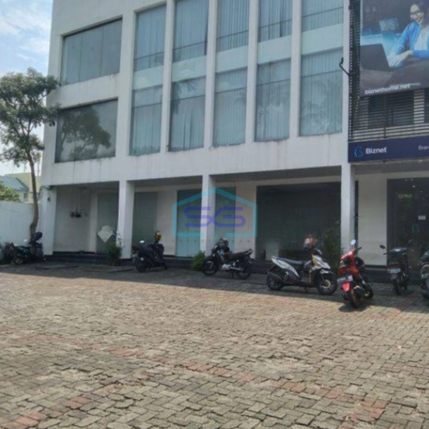 Disewakan Ruko 3 Lantai Parkiran Luas Jalan Margasatwa Pondok Labu Jakarta Selatan LB 204m2-1