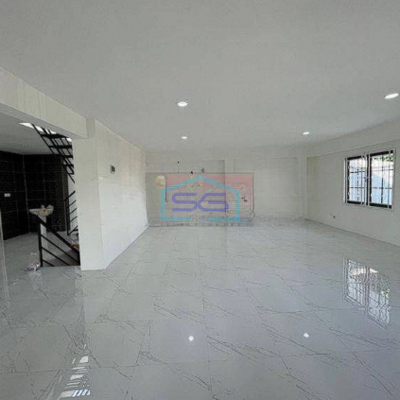 Disewakan Ruko Hoek di Jembatan Dua Raya Jakarta Barat LB 350m2