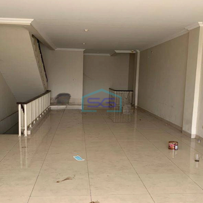 Disewakan Ruko Gandeng Dua di Sedayu Square Cengakreng Jakarta Barat LB 450m2