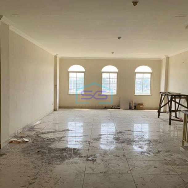 Disewakan Ruko Gandeng Dua di Sedayu Square Cengakreng Jakarta Barat LB 450m2-2