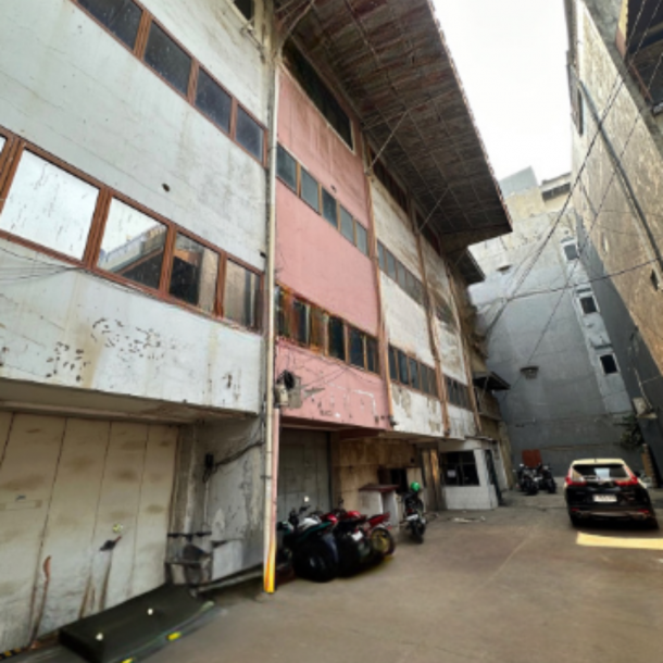 Dijual Ruko 4 Lantai di Bandengan Jakarta Utara LB 960m2-1