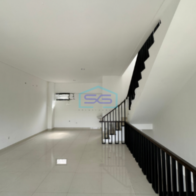 Disewakan Ruko Baru Enchante BSD Tangerang Hadap Jalan Raya LB 143m2