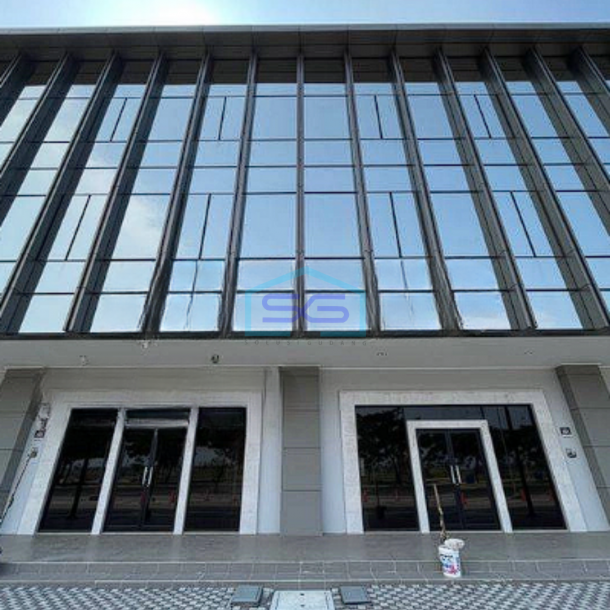Disewakan Ruko di Soho Orchard Boulevard PIK2, Pantai Indah Kapuk Jakarta Utara LB 432m2-1
