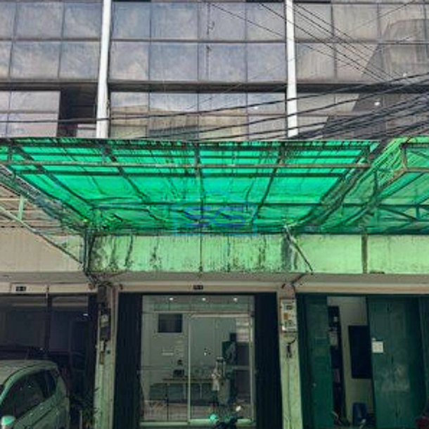 Disewakan Ruko Rapih di ITC Roxy Mas , Cideng Jakarta Pusat Semi Furnished LB 400m2-1