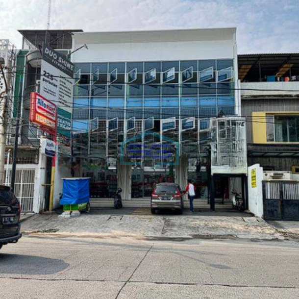 Dijual Ruko Gandeng Di Muara Karang Raya Jakarta Utara LT 300 m² Unfurnished-1