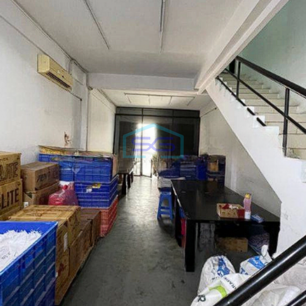Dijual Ruko di Muara Karang blok 5 Jakarta Utara HGB - Hak Guna Bangun LB 180m2-1