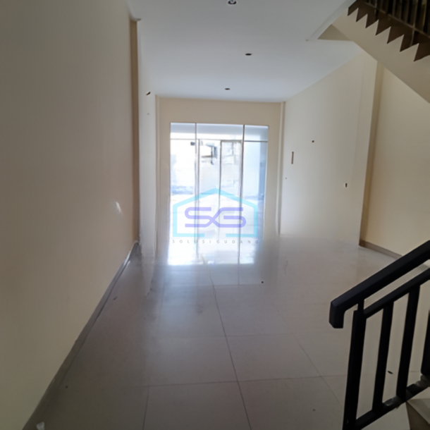 Disewakan Ruko Golf Island Jakarta Utara Luas Bangunan 280m² Terdiri 4 Lantai Ready-3