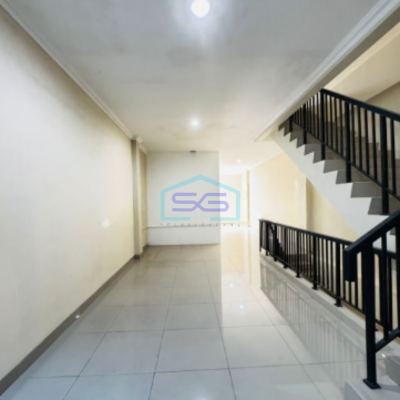 Disewakan Ruko di Jakarta Barat Bangunan 3,5 Lantai LB 250m2