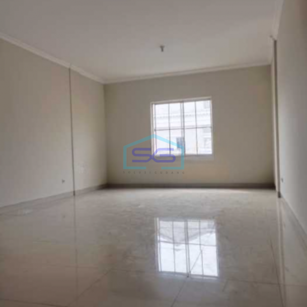 Disewakan Ruko Hadap Dalam LB 250m2 Bangunan 3.5 Lantai Jakarta Barat-5