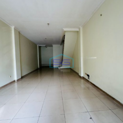 Disewakan Ruko Sentra Niaga Jakarta Barat LB 250m2 Bangunan 3,5 Lantai Siap Huni