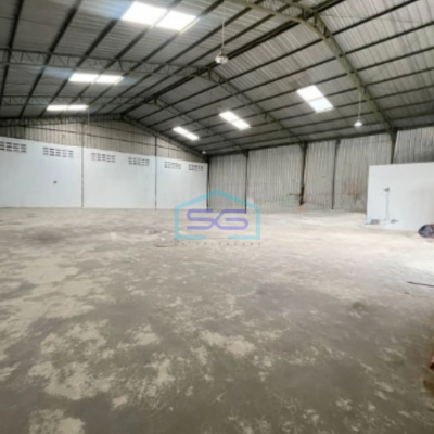 Disewakan Gudang di Cipondoh Tangerang Parkiran Besar LT 1600m2