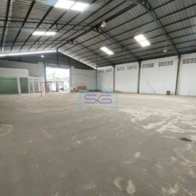 Disewakan Gudang di Cipondoh Tangerang Parkiran Besar LT 1600m2