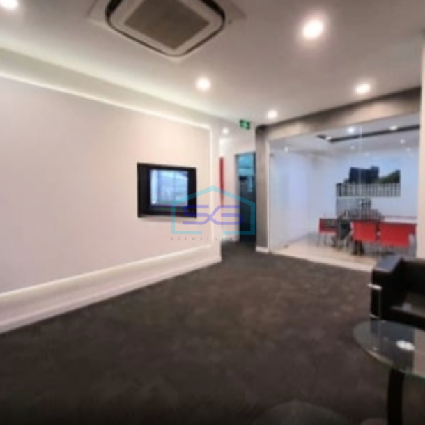 Dijual Gudang Luas Bangunan  1600 m² Lokasi Siap Huni di Tangerang-1