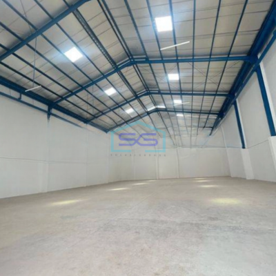 Disewakan Gudang Cipondoh. Kav Dpr.  Tangerang Luas Tanah 800 m²