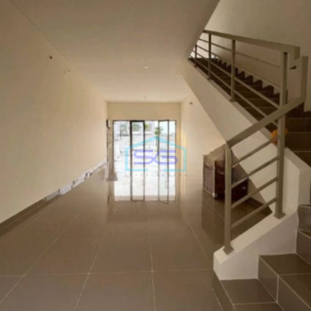 Disewakan Ruko 2 Lantai Luas Bangunan  120 m² Lokasi di Tangerang Siap Huni-2