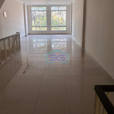 Dijual Ruko Siap Huni Luas Bangunan  236 m² Lokasi di Jakarta Barat