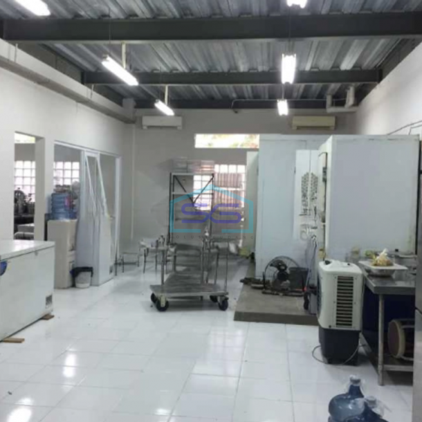 Dijual Gudang Bebas Banjir Luas Bangunan  800 m² Lokasi di Tangerang-3