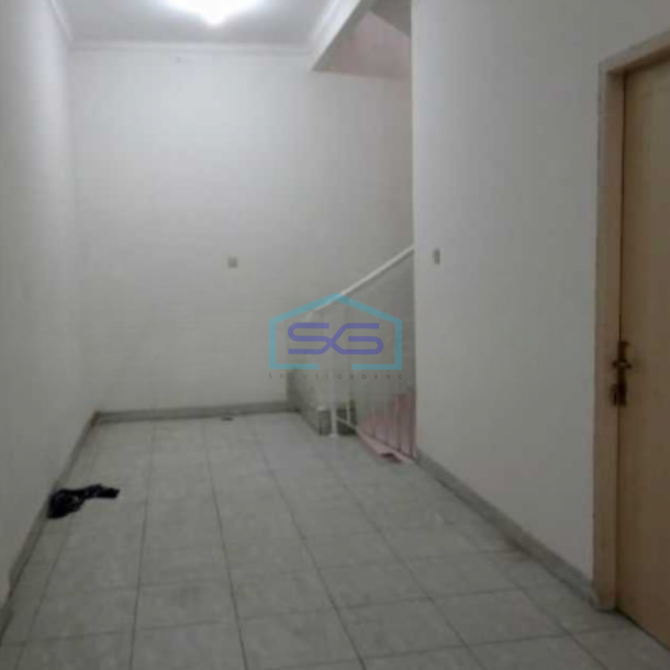 Dijual Ruko 2 Lantai Luas Bangunan 150 m² Lokasi di Jakarta Barat-3
