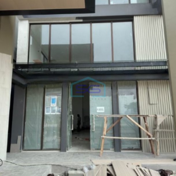 Disewakan Ruko Luas Bangunan 250 m² Lokasi Bebas Banjir di Tangerang-1