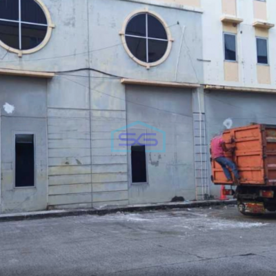 Dijual Gudang Ada Kantor Luas Tanah  162 m² Lokasi Bebas Banjir di PIK Jakarta Utara